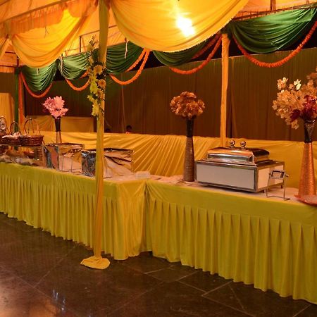 Arsh Residency Otel Lucknow Dış mekan fotoğraf
