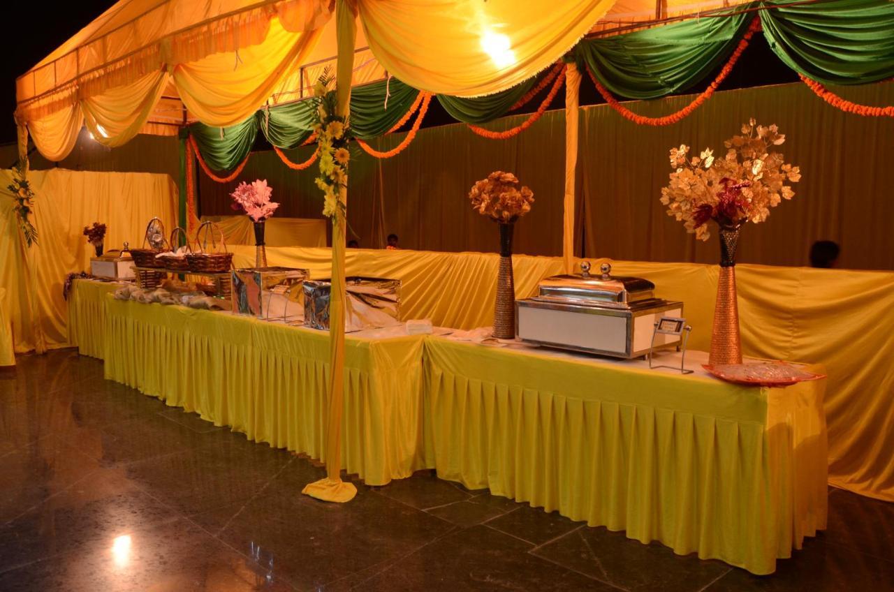 Arsh Residency Otel Lucknow Dış mekan fotoğraf